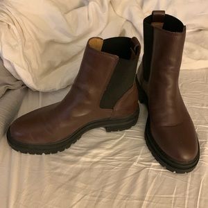 EUC size 8 Madewell Chelsea boots